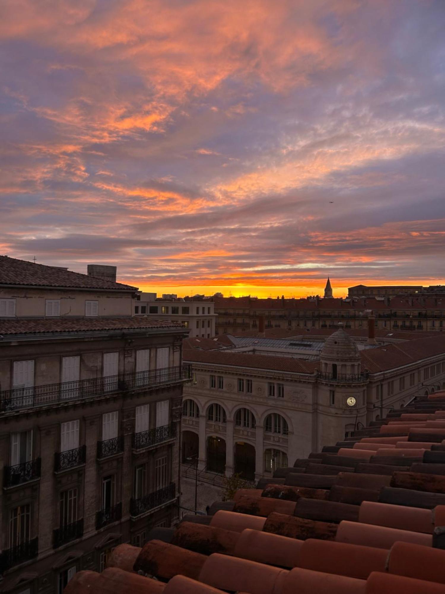 Mai Homes - Le Colbert Marseille Bagian luar foto