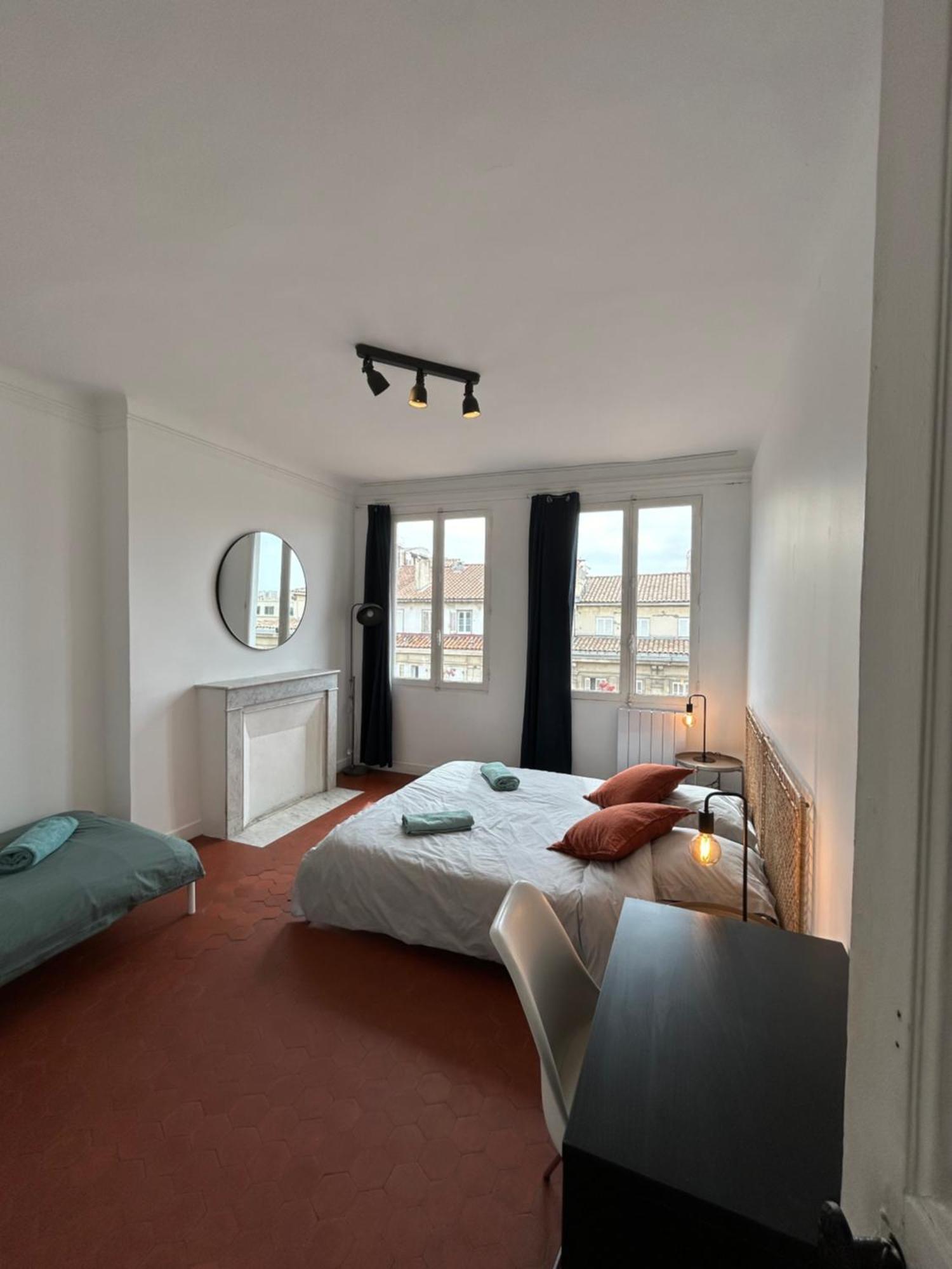 Mai Homes - Le Colbert Marseille Bagian luar foto