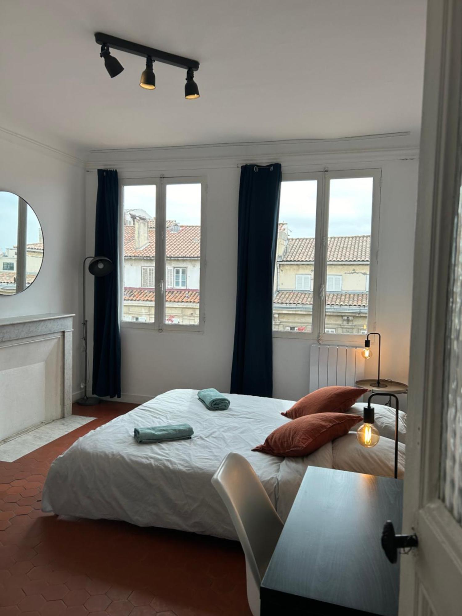 Mai Homes - Le Colbert Marseille Bagian luar foto